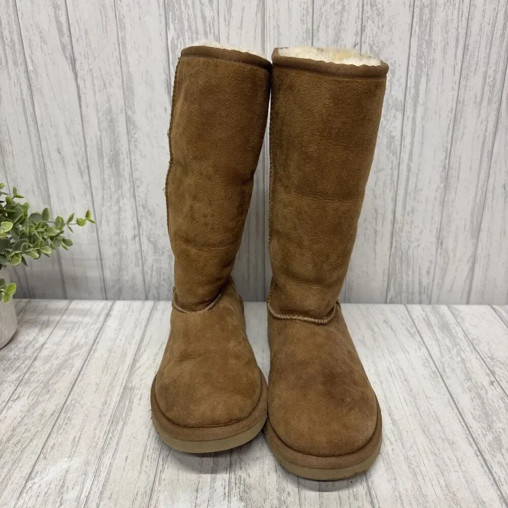 Girls Size 2 Ugg Boots Tall